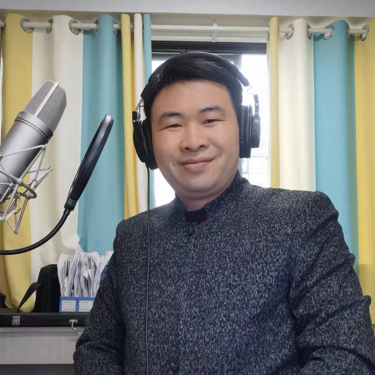 风到苗乡会唱歌 （混声合唱） 伴奏