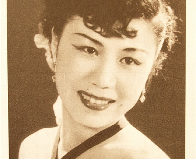 张伊雯