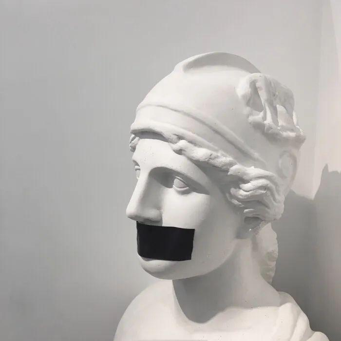 爱与诚封面