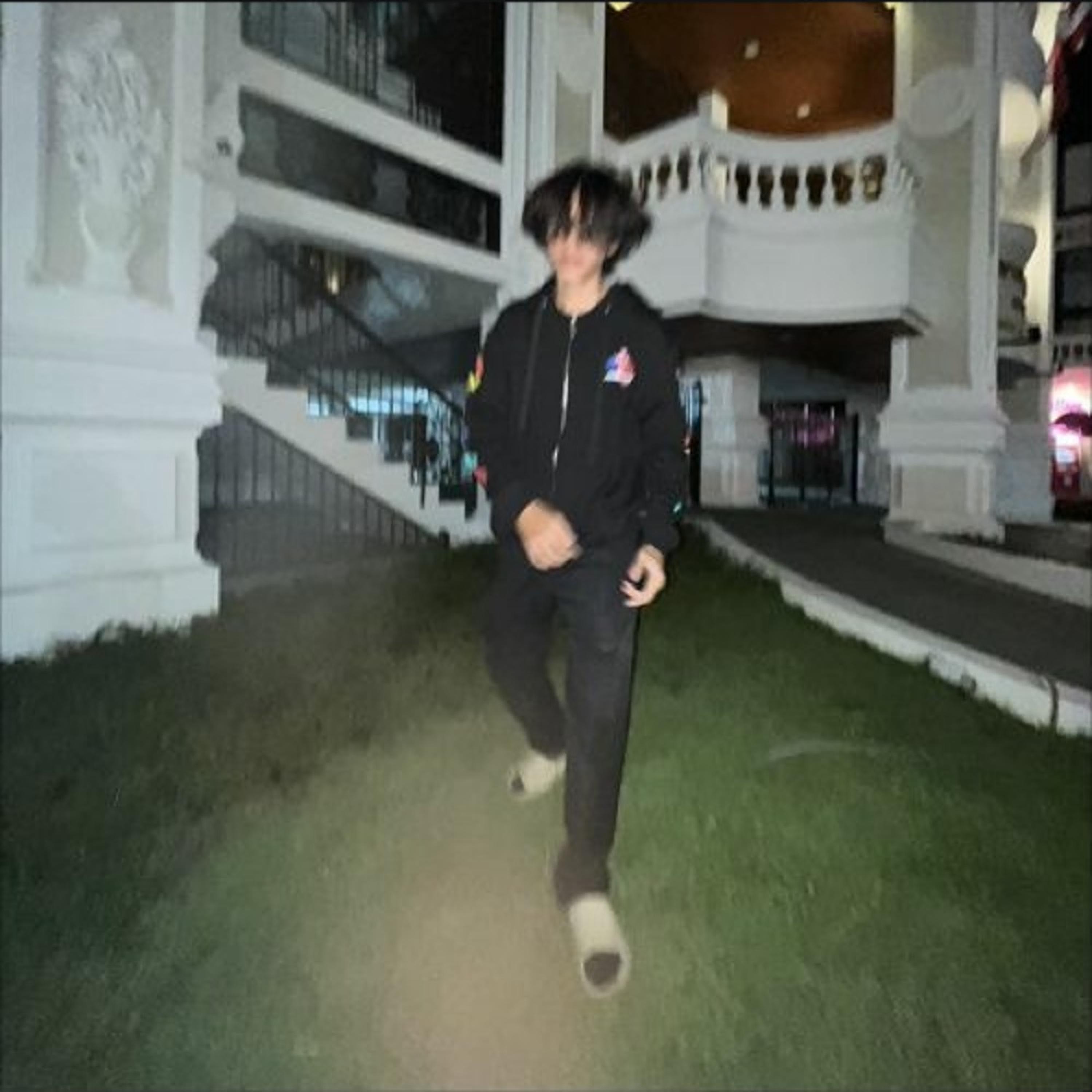 thrax (feat. naphat)