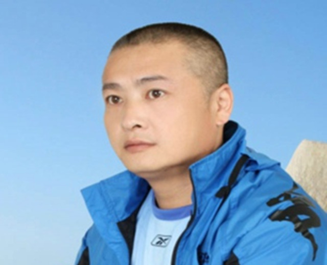成云刚
