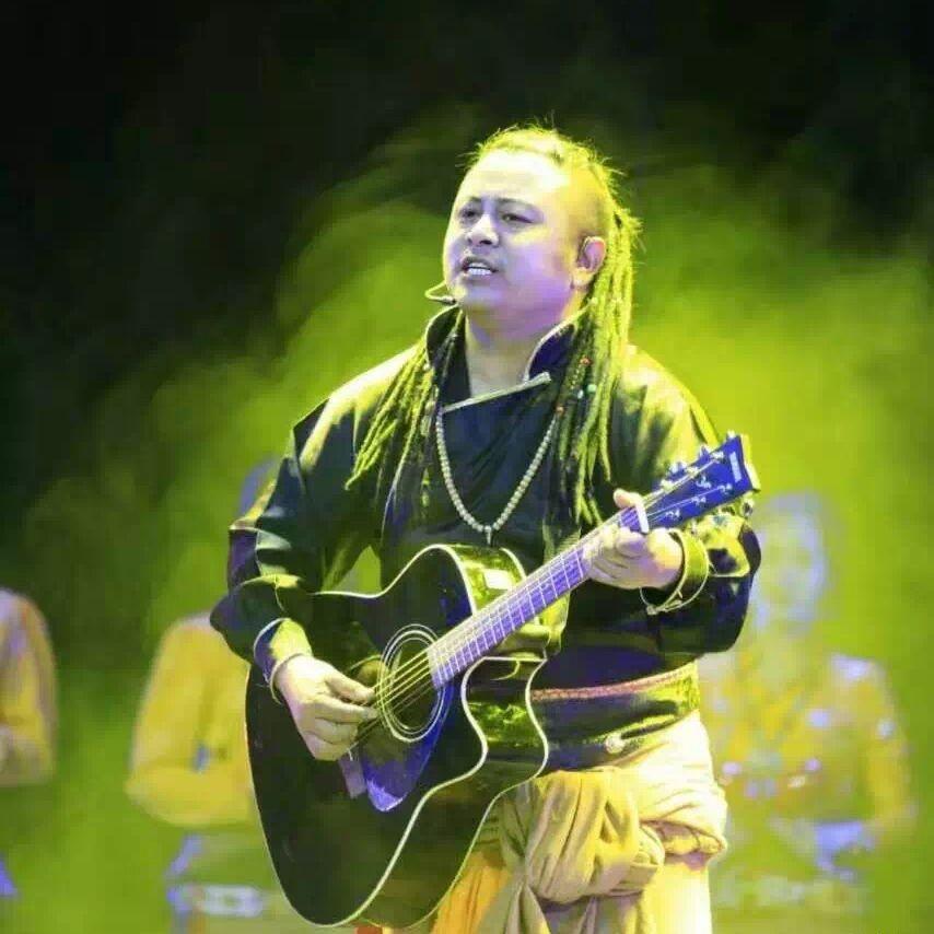 长头发封面