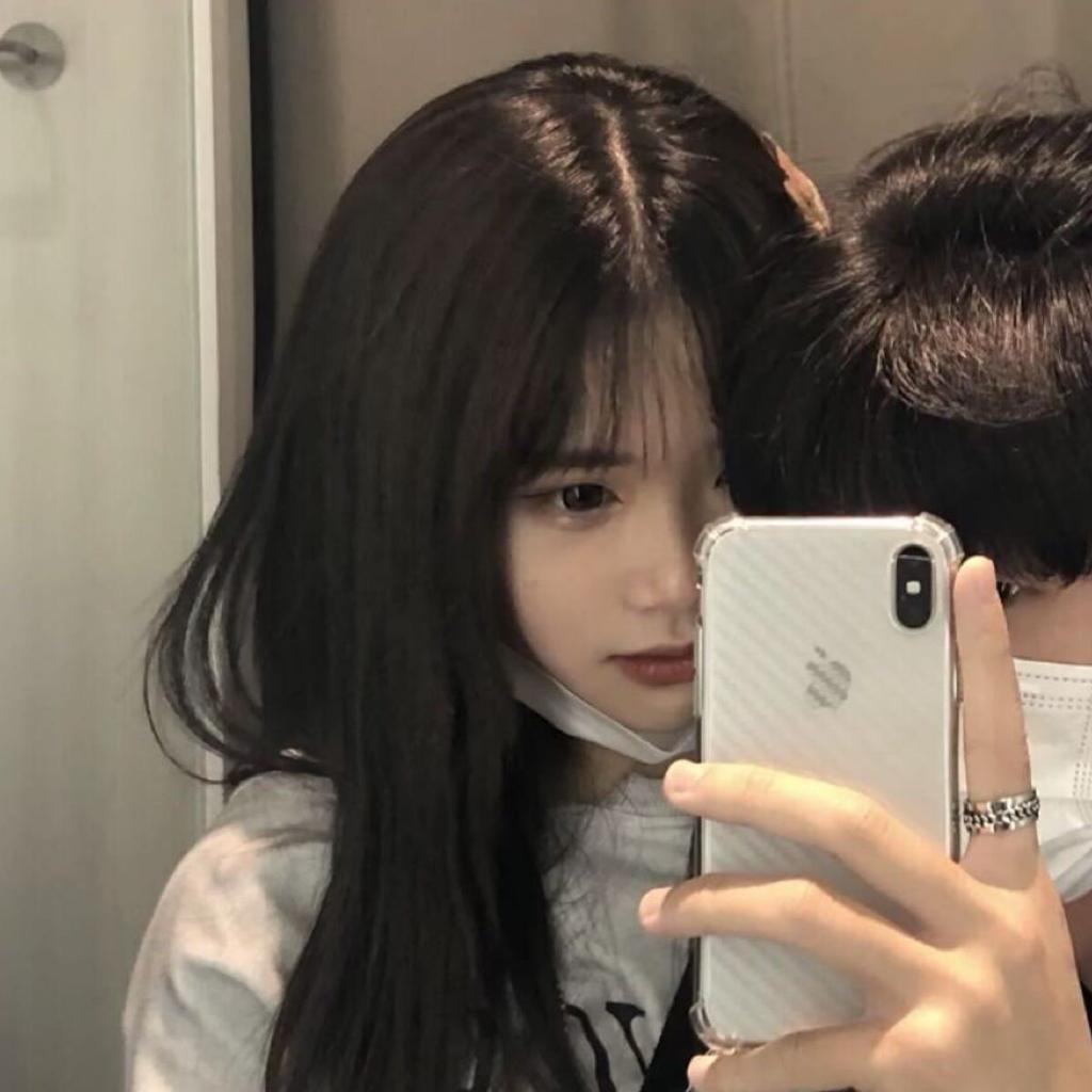 /：