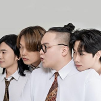 오빠야문열어딸기사왔어