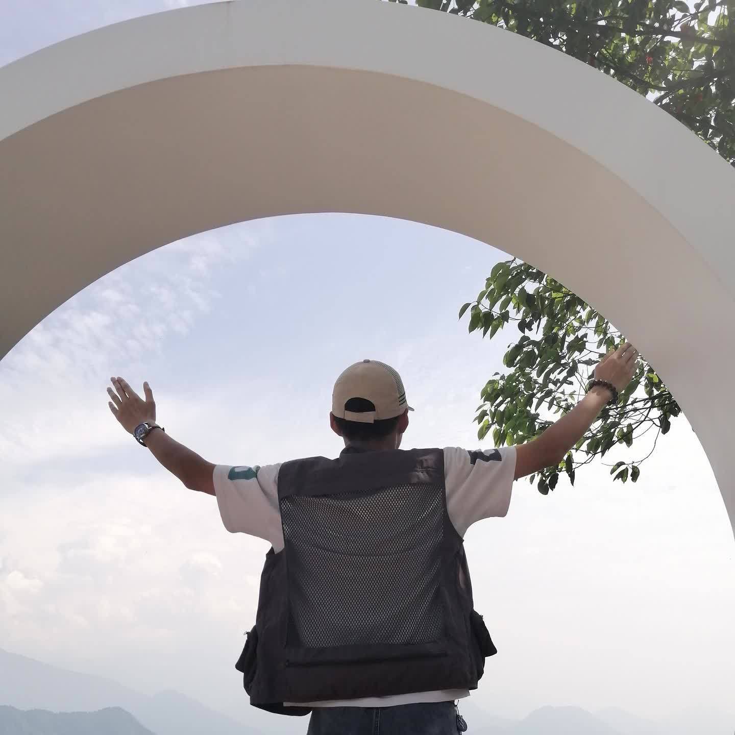 问红尘封面
