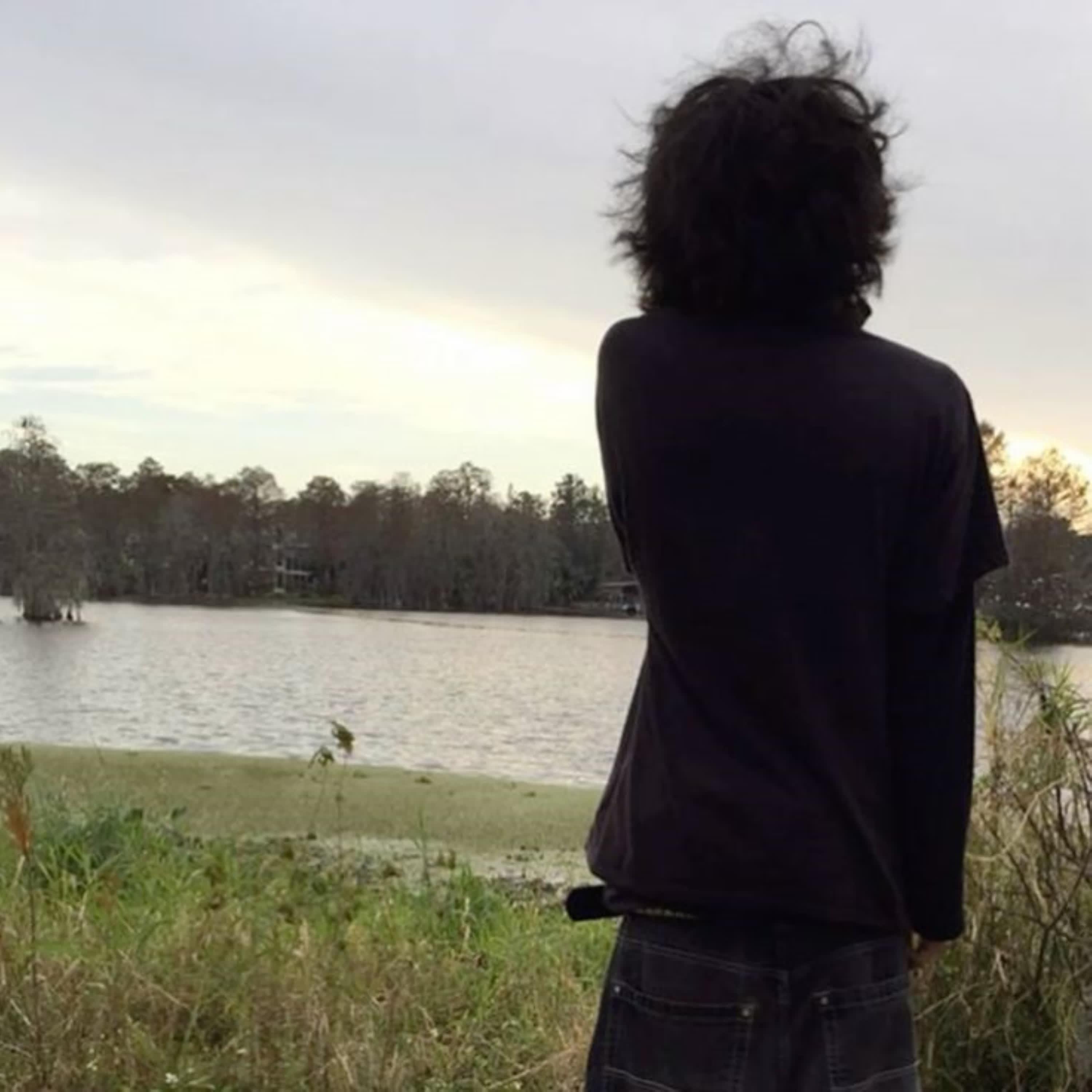 Please dont pretend you love me