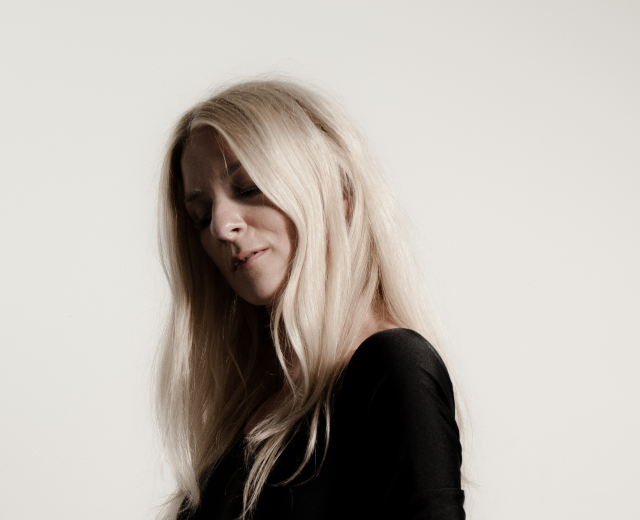 iamamiwhoami