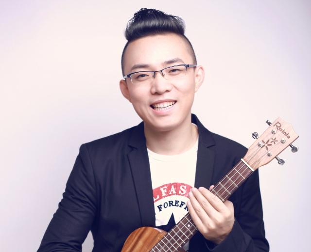 大向吉他