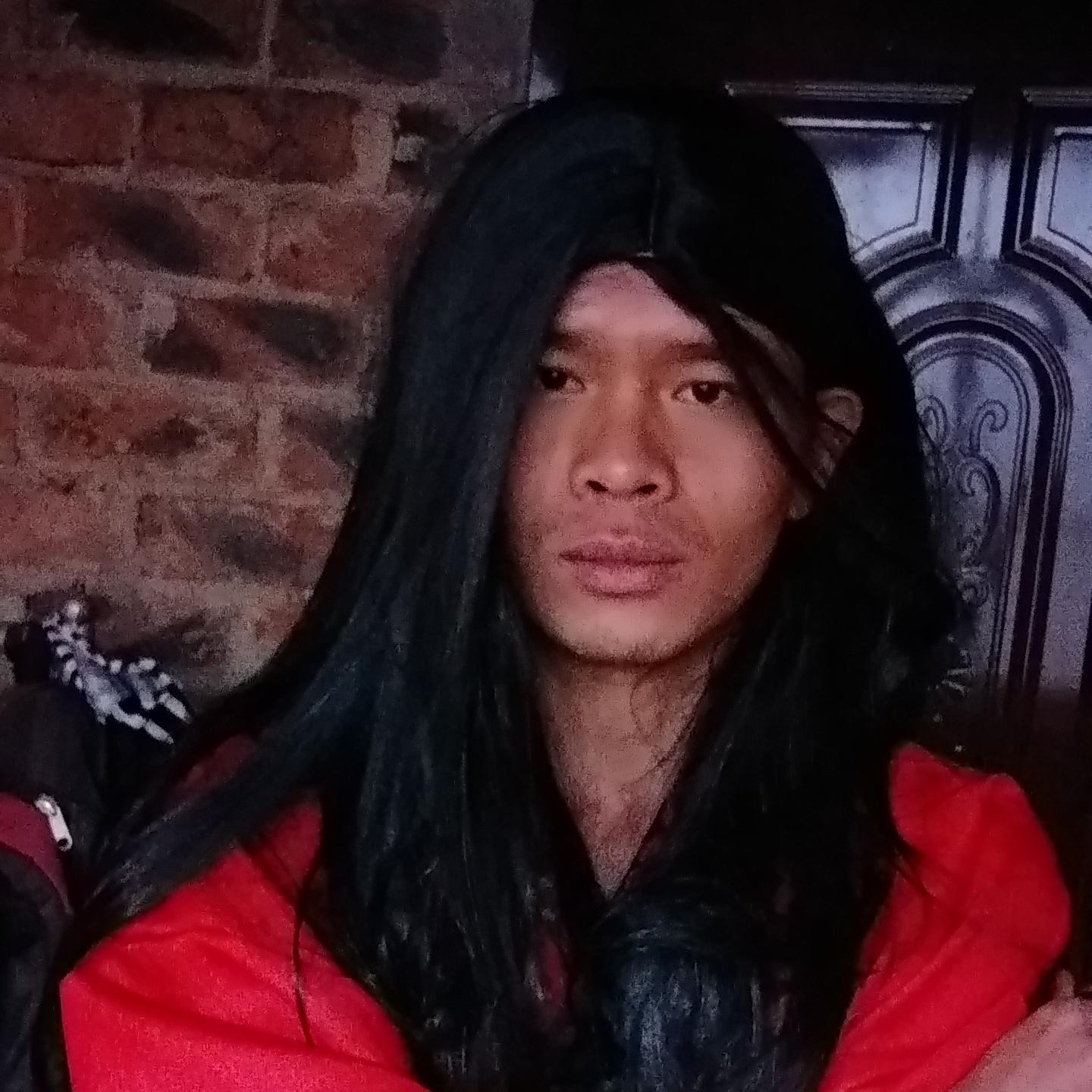 隐隐约约封面