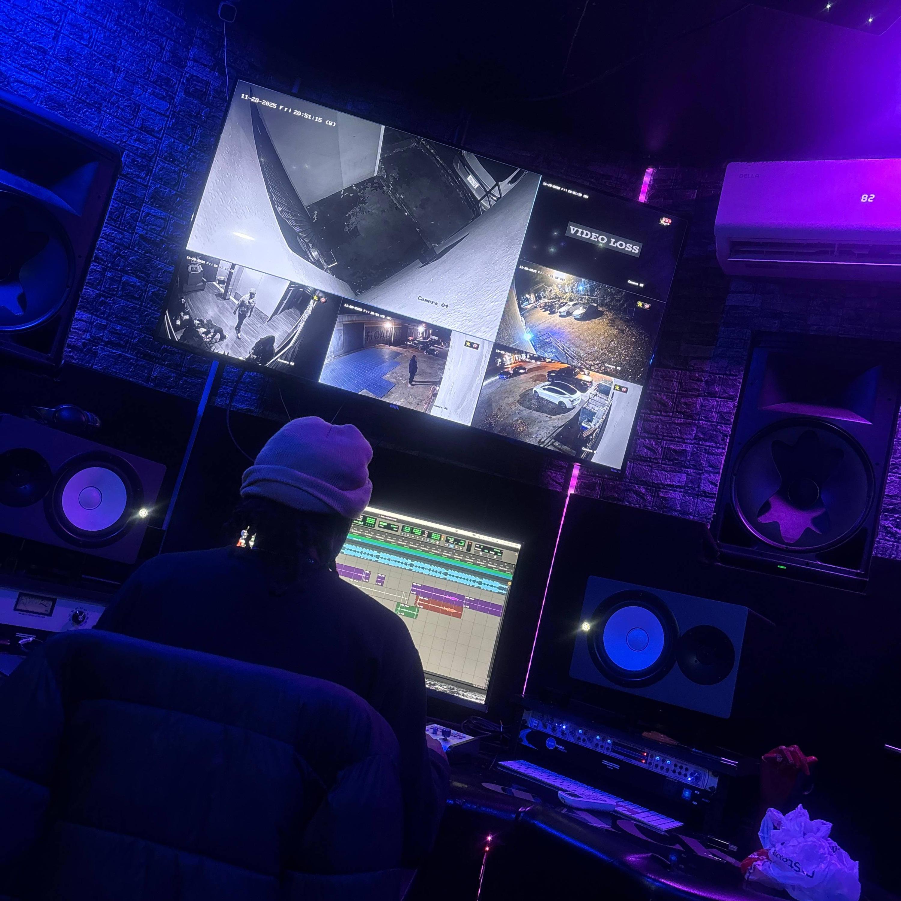 doublebac (feat. luhfat)