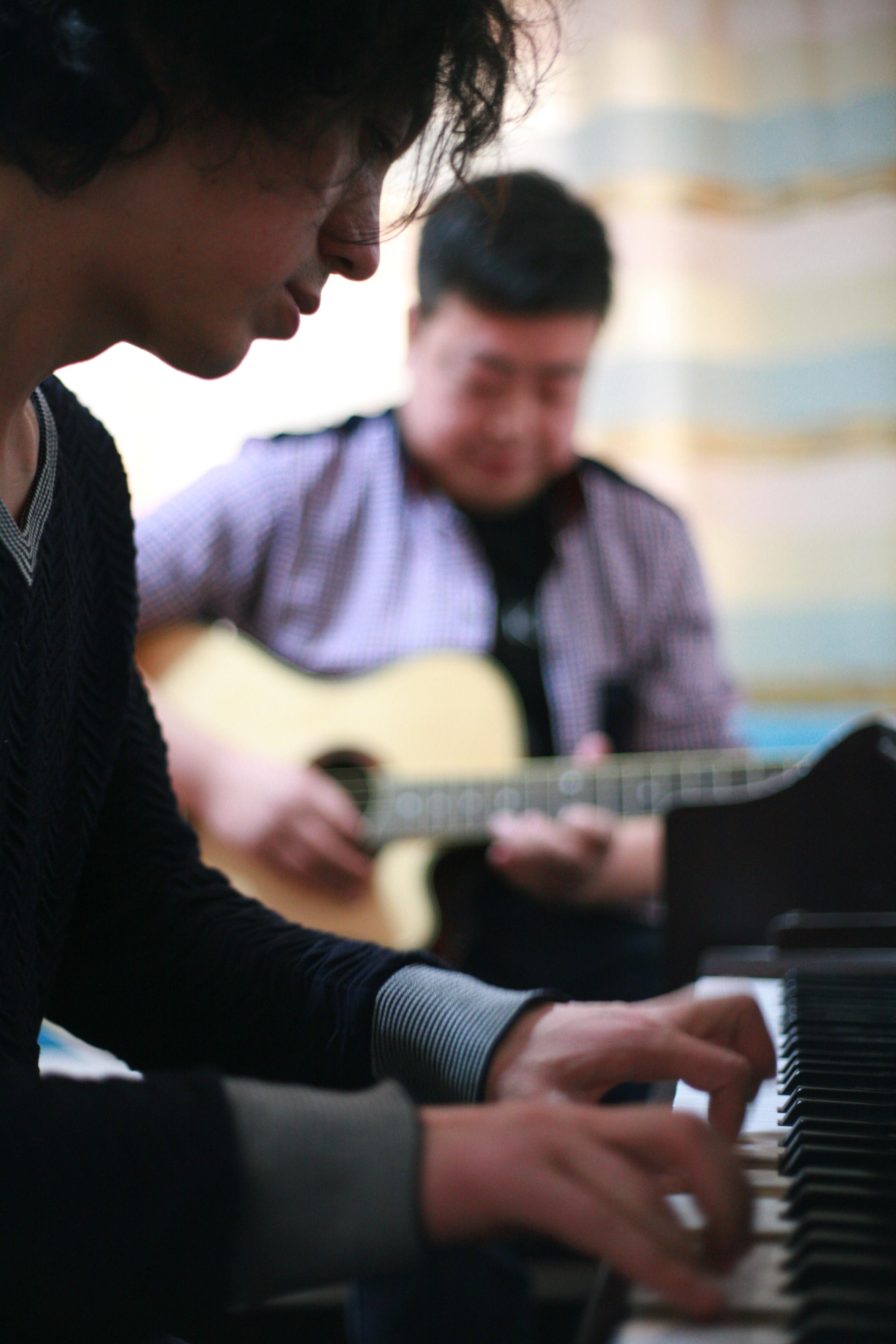 song-img