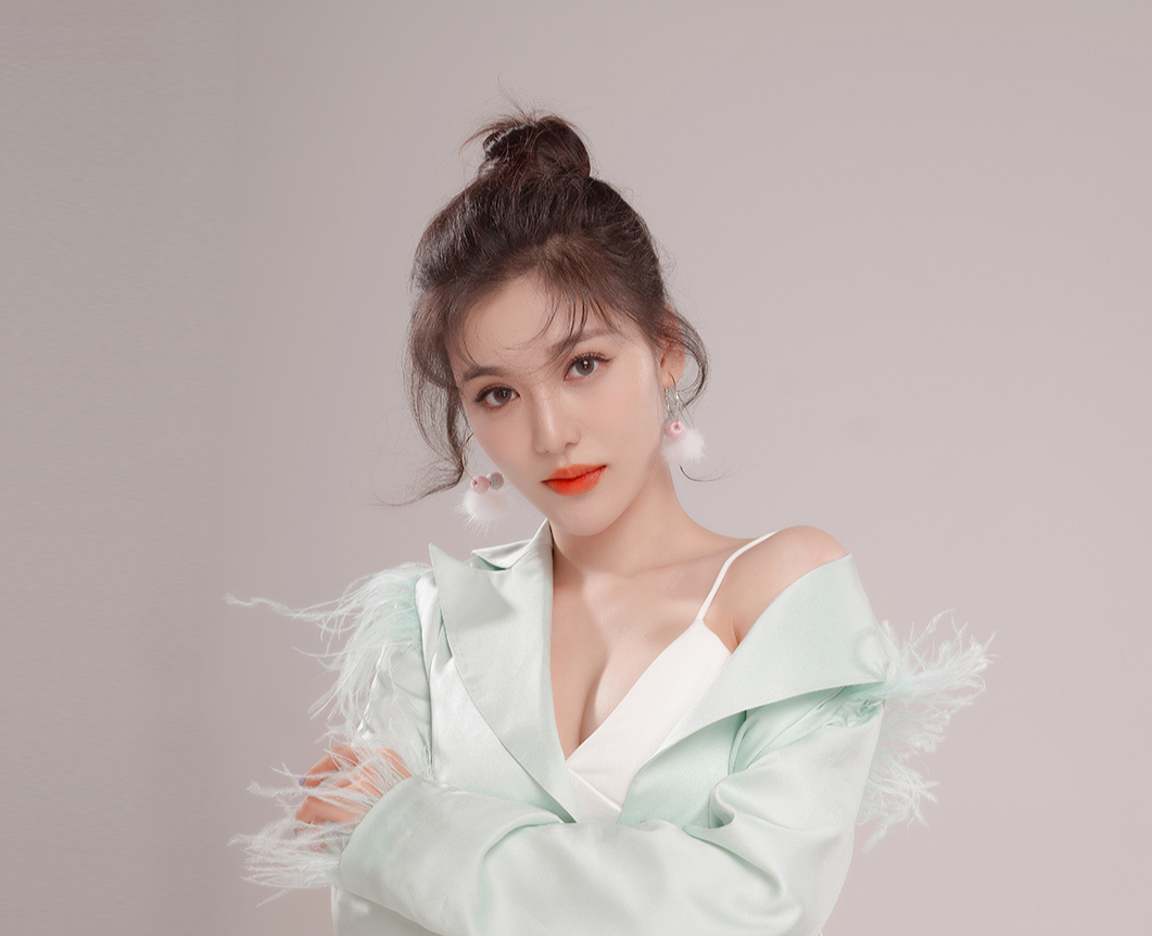 陆翊