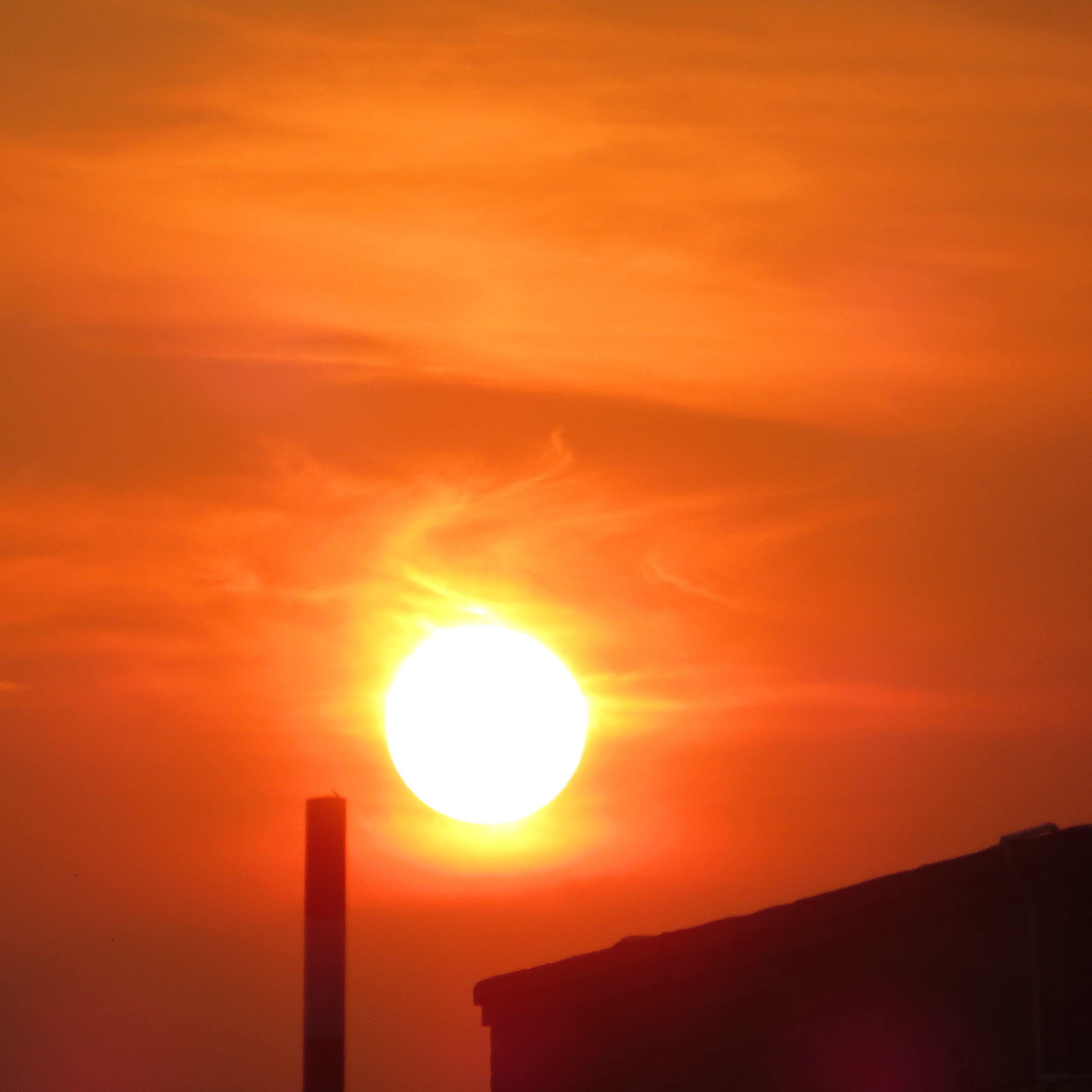 FAKE (prod by Mozzie）