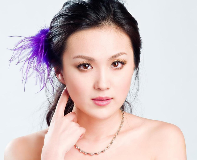 李艳冰