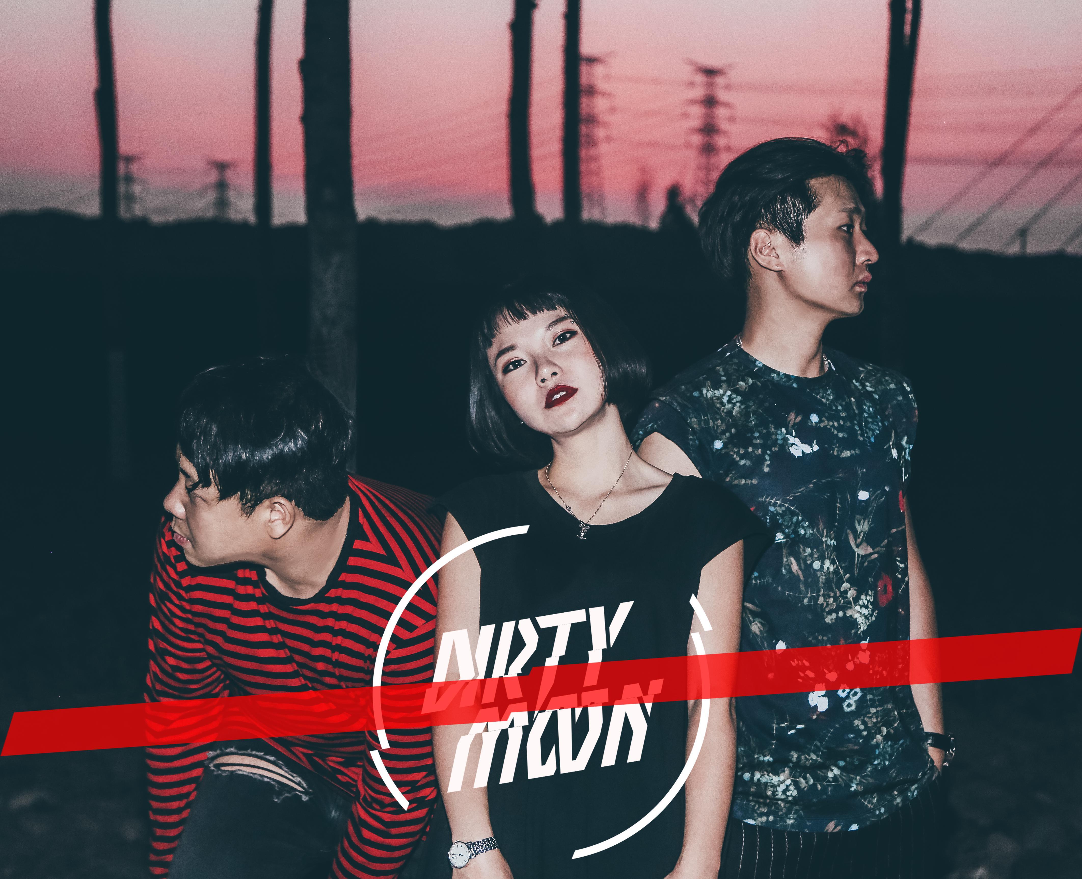 DIRTY MOON