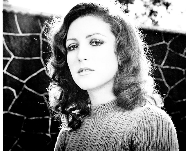 Angelica Maria