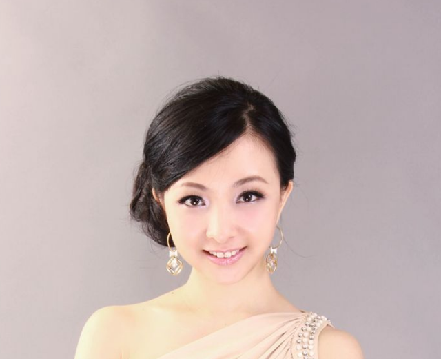 张曼莉