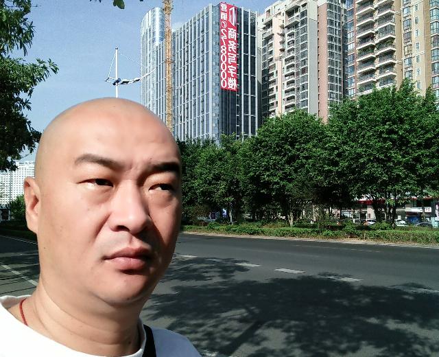 杨军