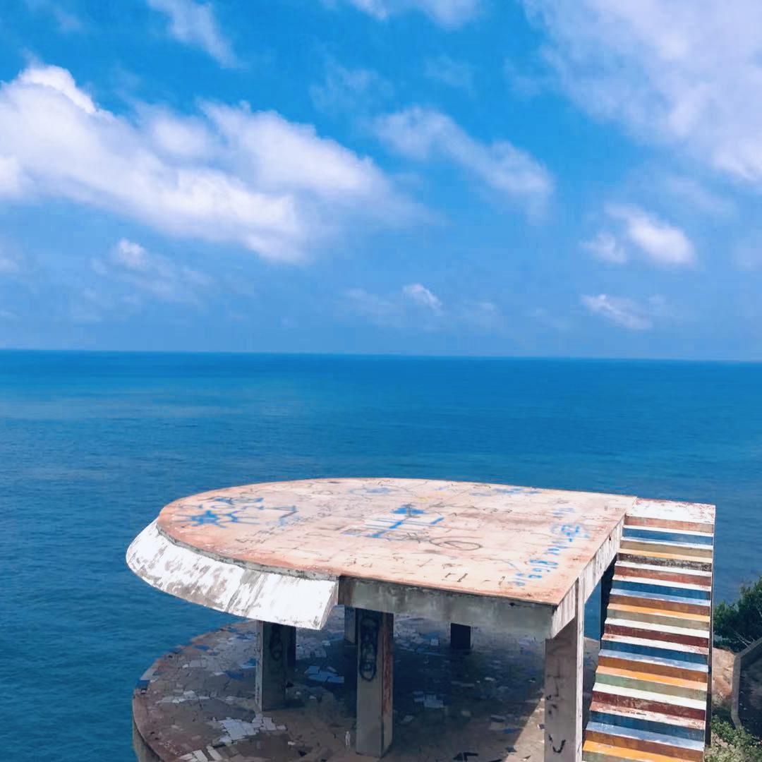 listen to the music 1