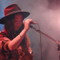 叶里资料,叶里最新歌曲,叶里MV视频,叶里音乐专辑,叶里好听的歌