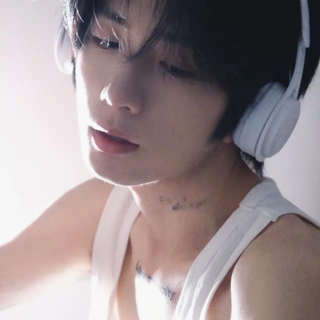 song-img