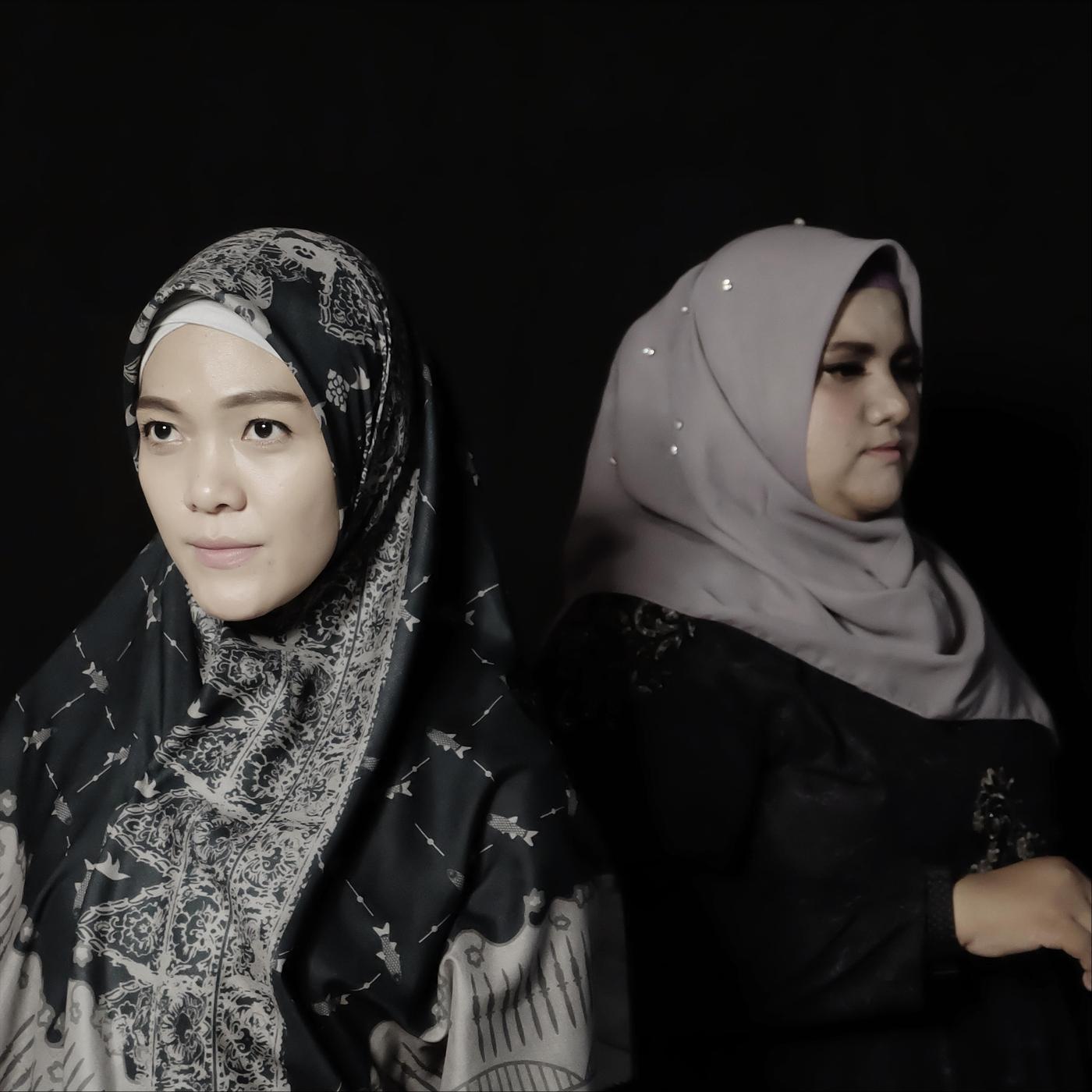 Uhang Jauh (feat. Puteri Astri)