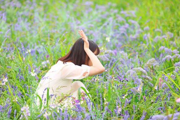 iu翻唱专辑 花书签2 预告拍摄的幕后花絮 专栏文章 网易云音乐
