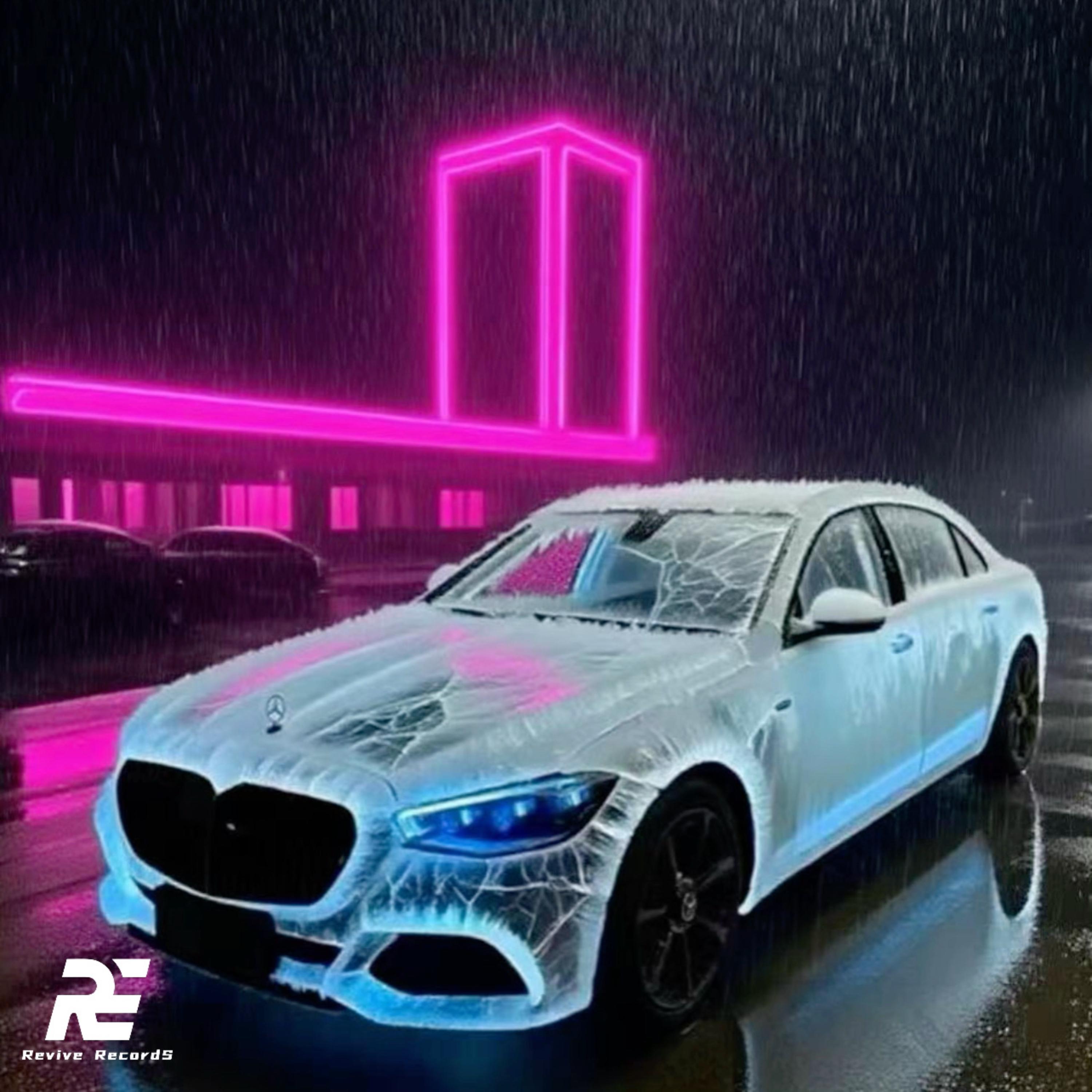 夜雨中的迈巴赫