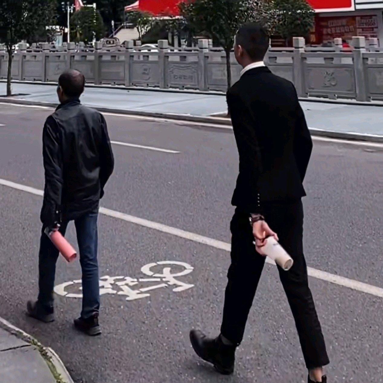 火红的花朵(高音深情试音版)