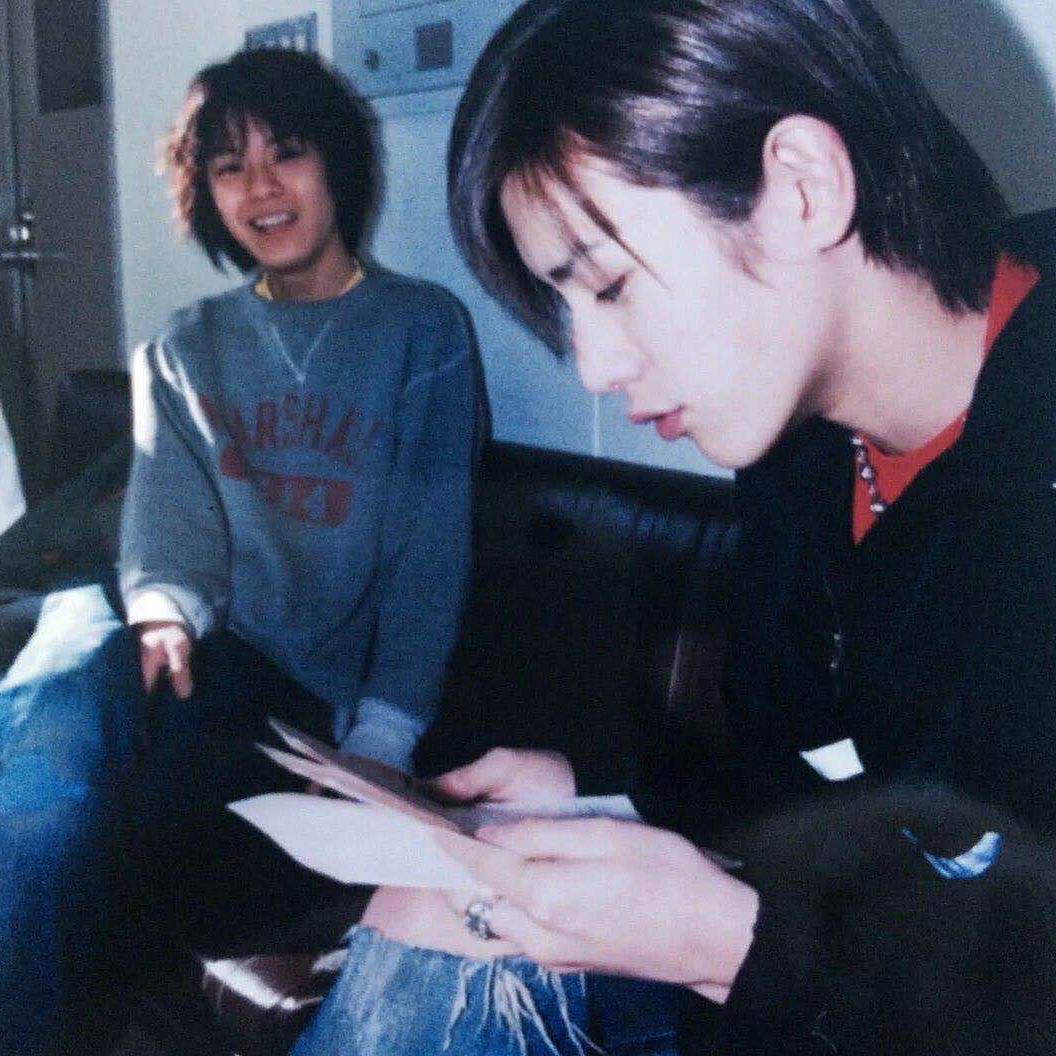 电灯胆（男声Remix）（翻自 邓丽欣）