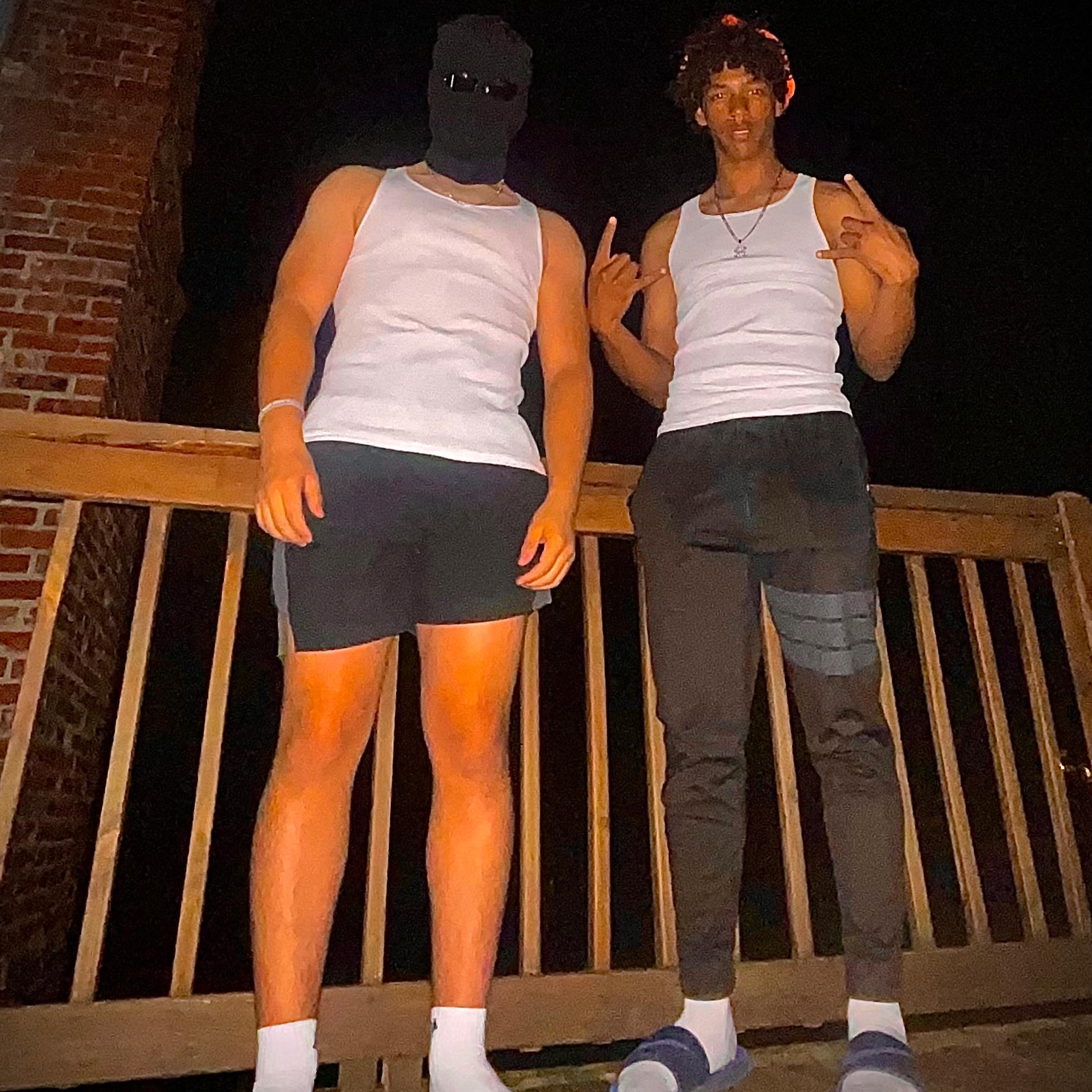 Feel Like The Greatest (feat. Bigbigteedoo)