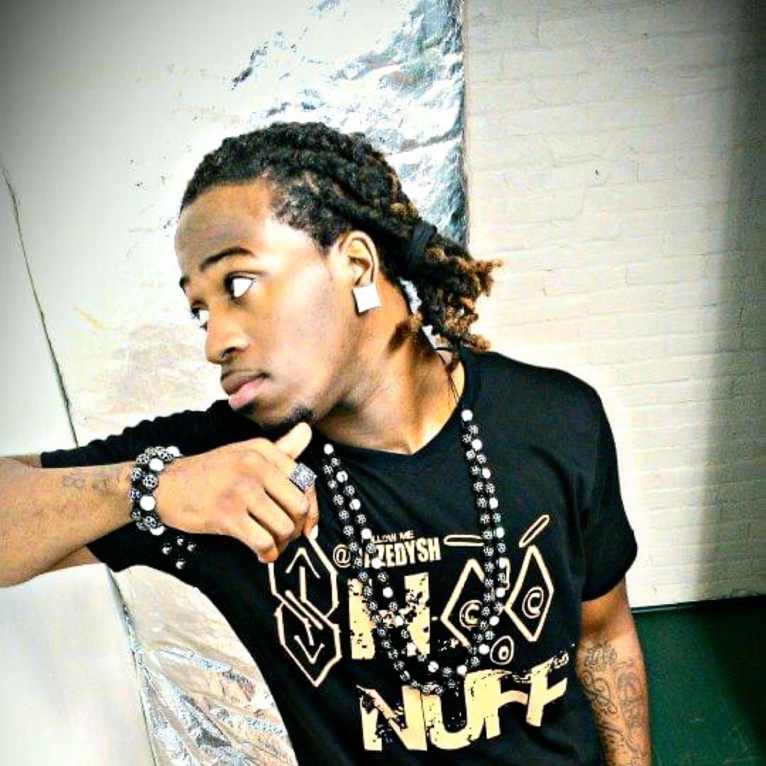 Time to Re up (feat. Daze Dysh)