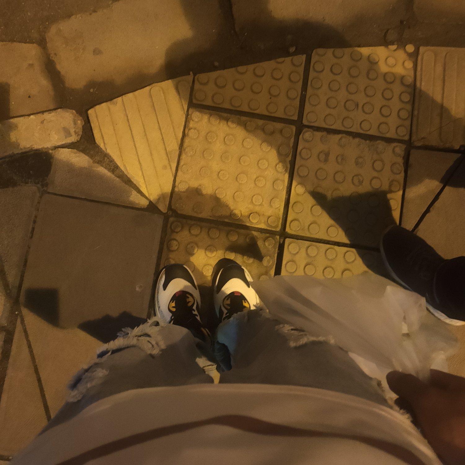 情无限爱无边封面