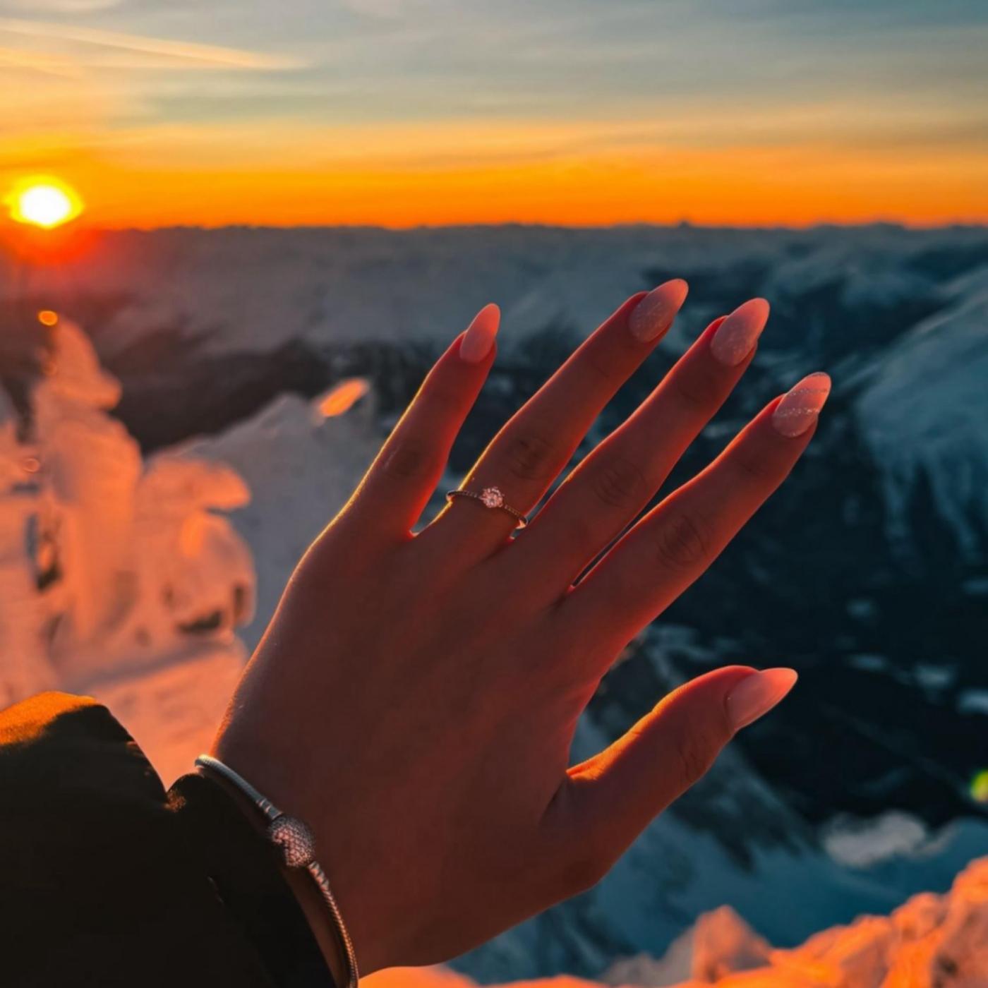 Promise Ring (feat. Sanihill)