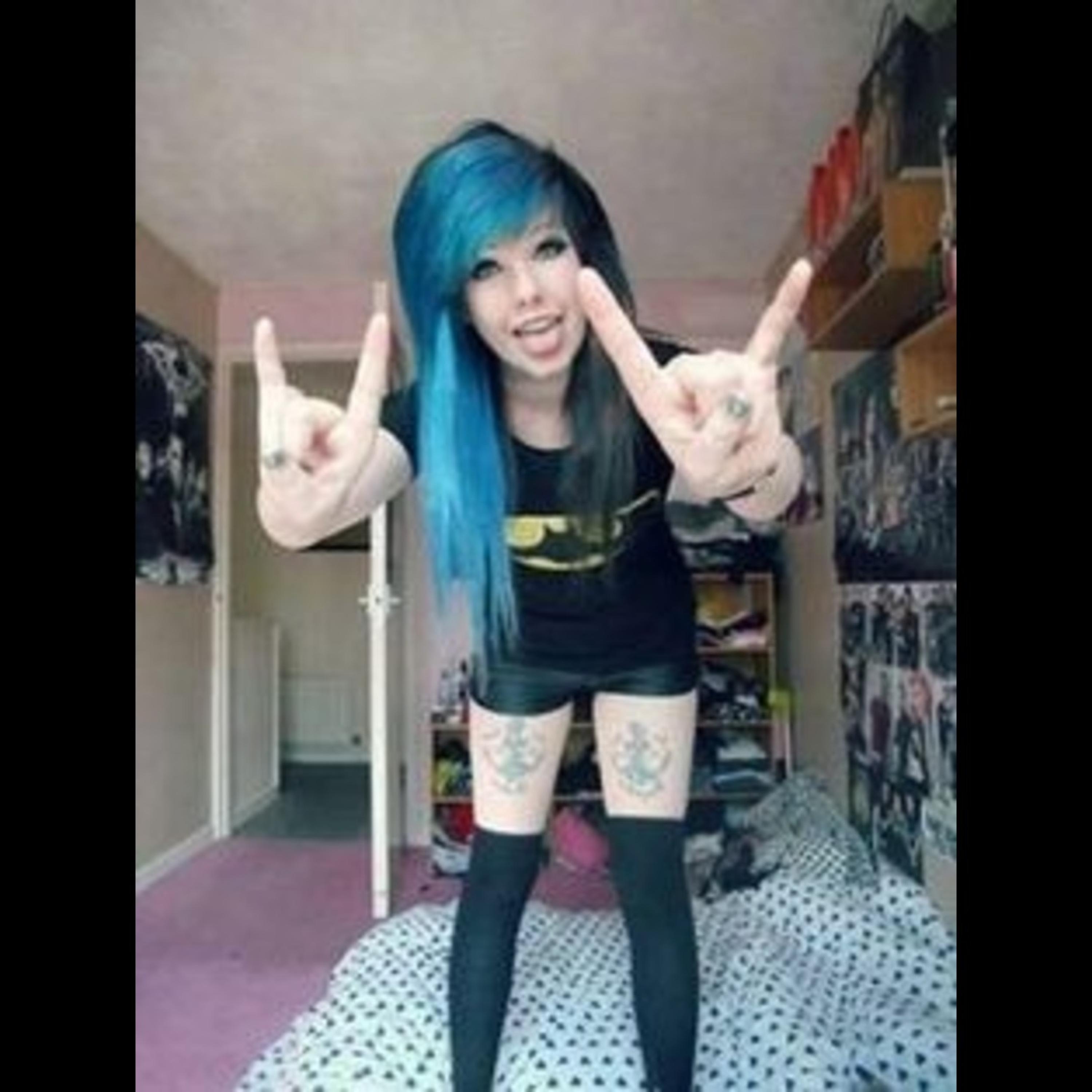 MY DREAM GRL RAWR XD (feat. Rylorie)