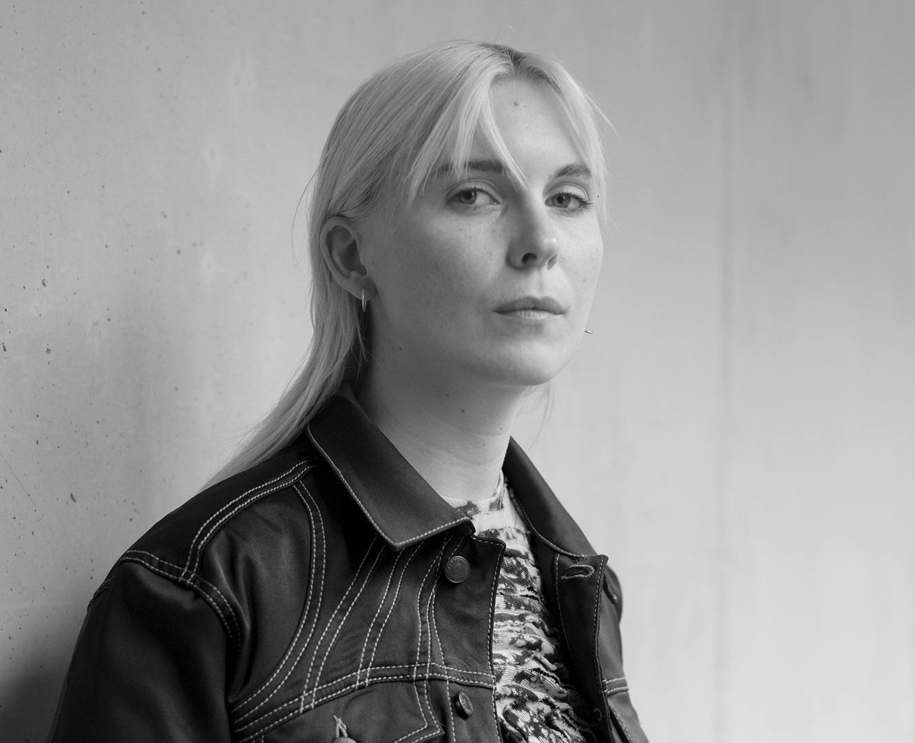 Puce Mary