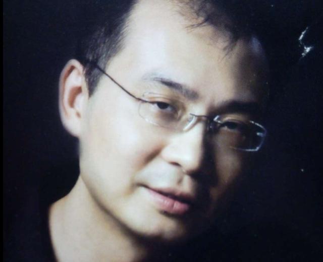 朱昕嵘