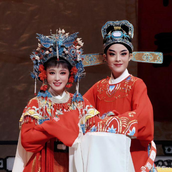 《天上掉下个林妹妹》红楼梦选段 陈丽君/李云霄版封面