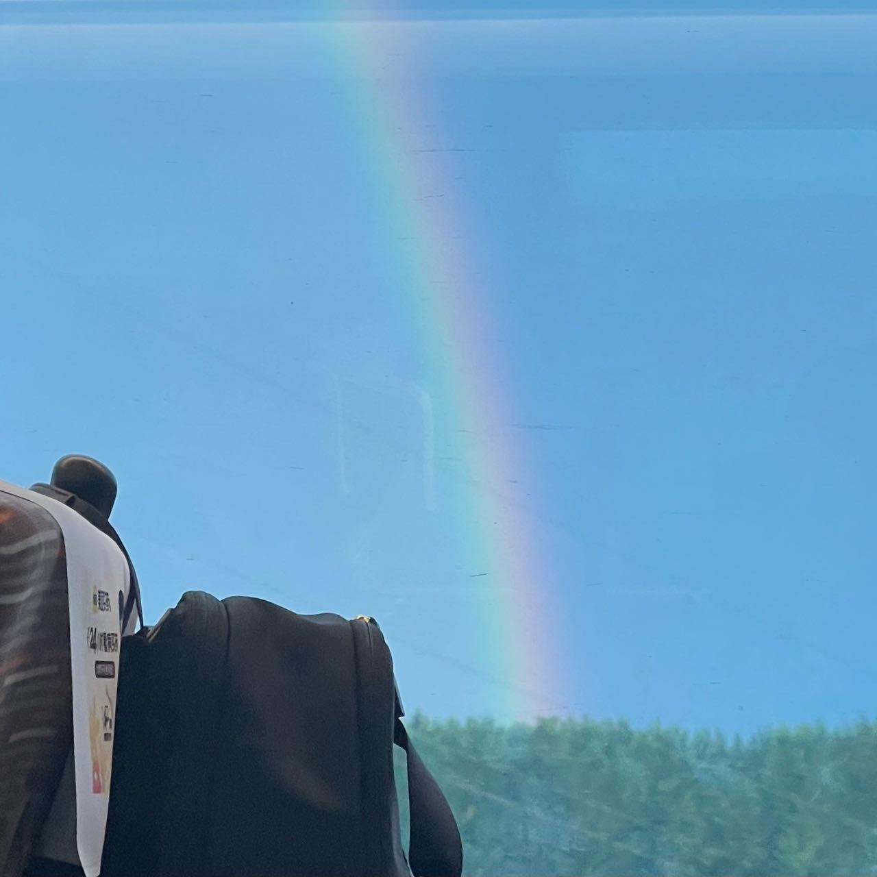 紧急联络人 cover