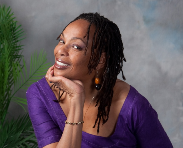 Evelyn Thomas