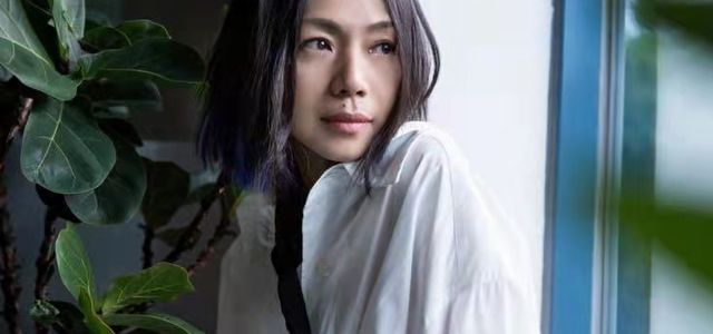 万芳