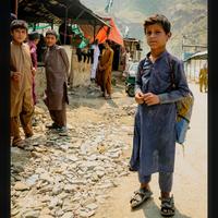 Pakistan (feat. Zipeso)