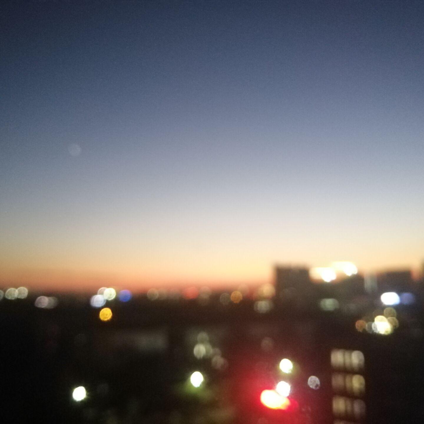 推开世界的门+小象封面