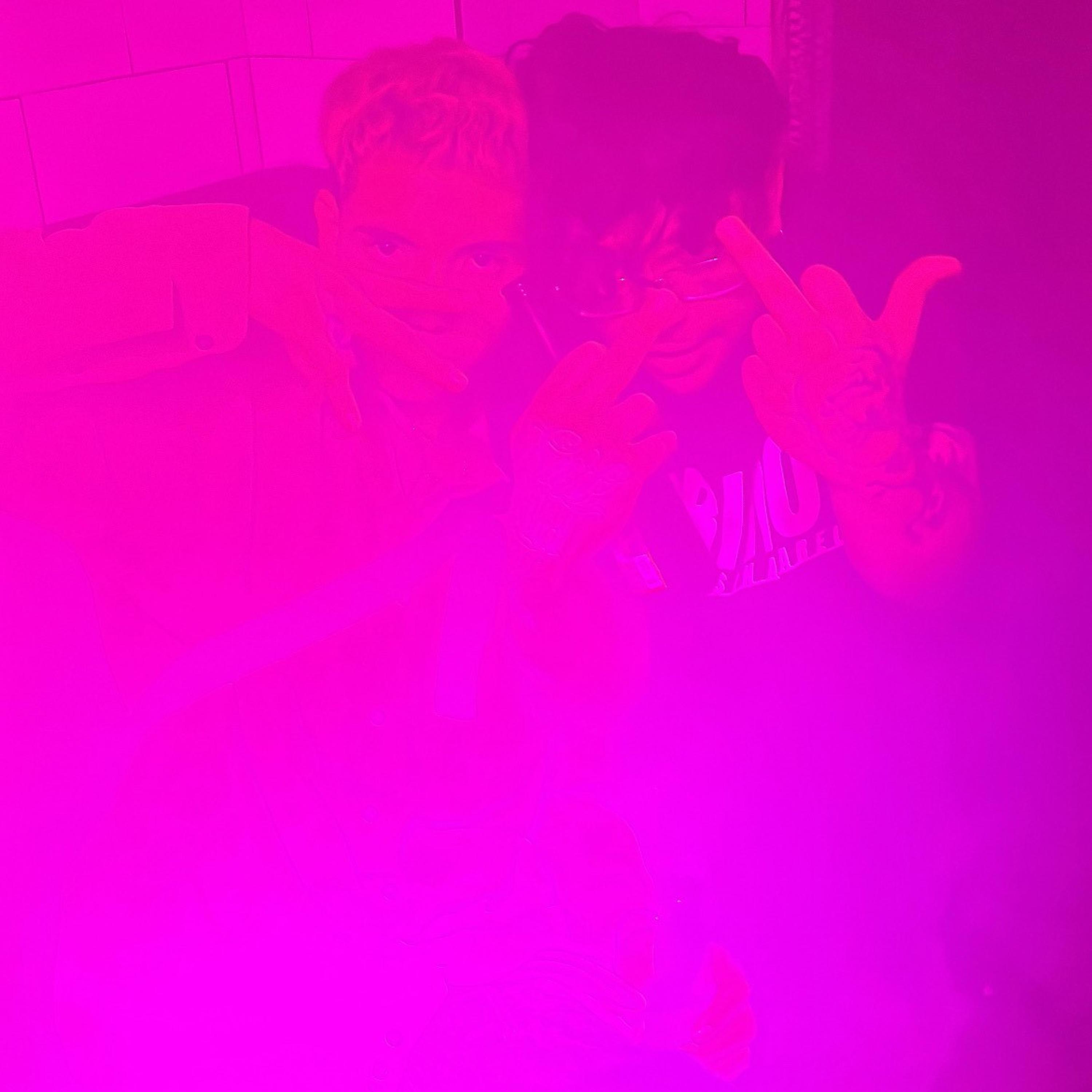 que me vas a dar? (feat. Skinny Moreno)