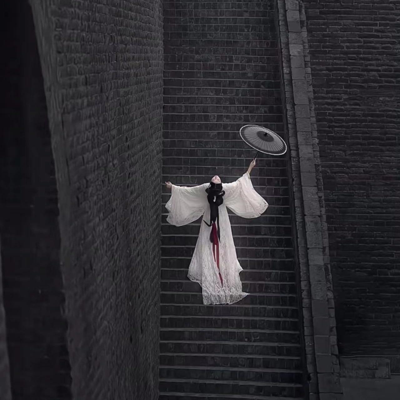 赠_Mia-陈佳彤_赠 | 在线播放_赠歌词_赠下载 | 网易云音乐