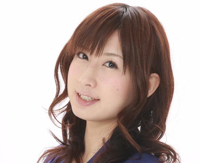 声優　直筆サイン色紙　高森奈津美 なつ姉サイン: Crowded Street