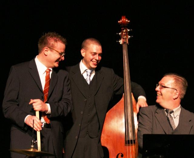 The Bassface Swing Trio