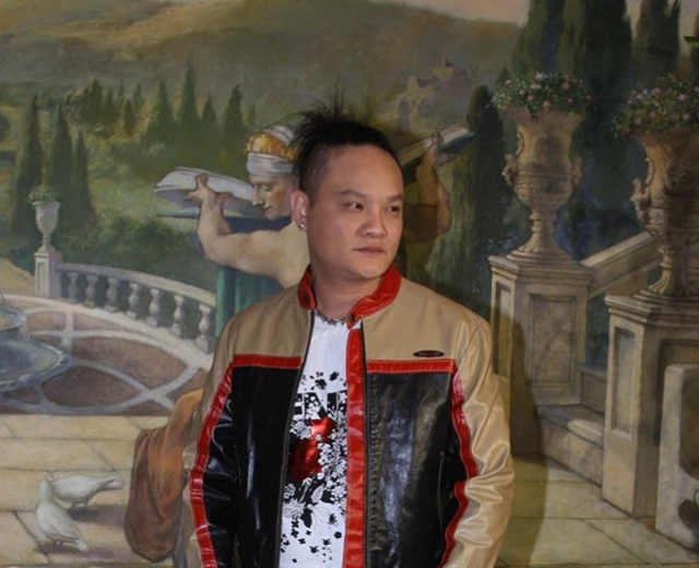 郑伦境