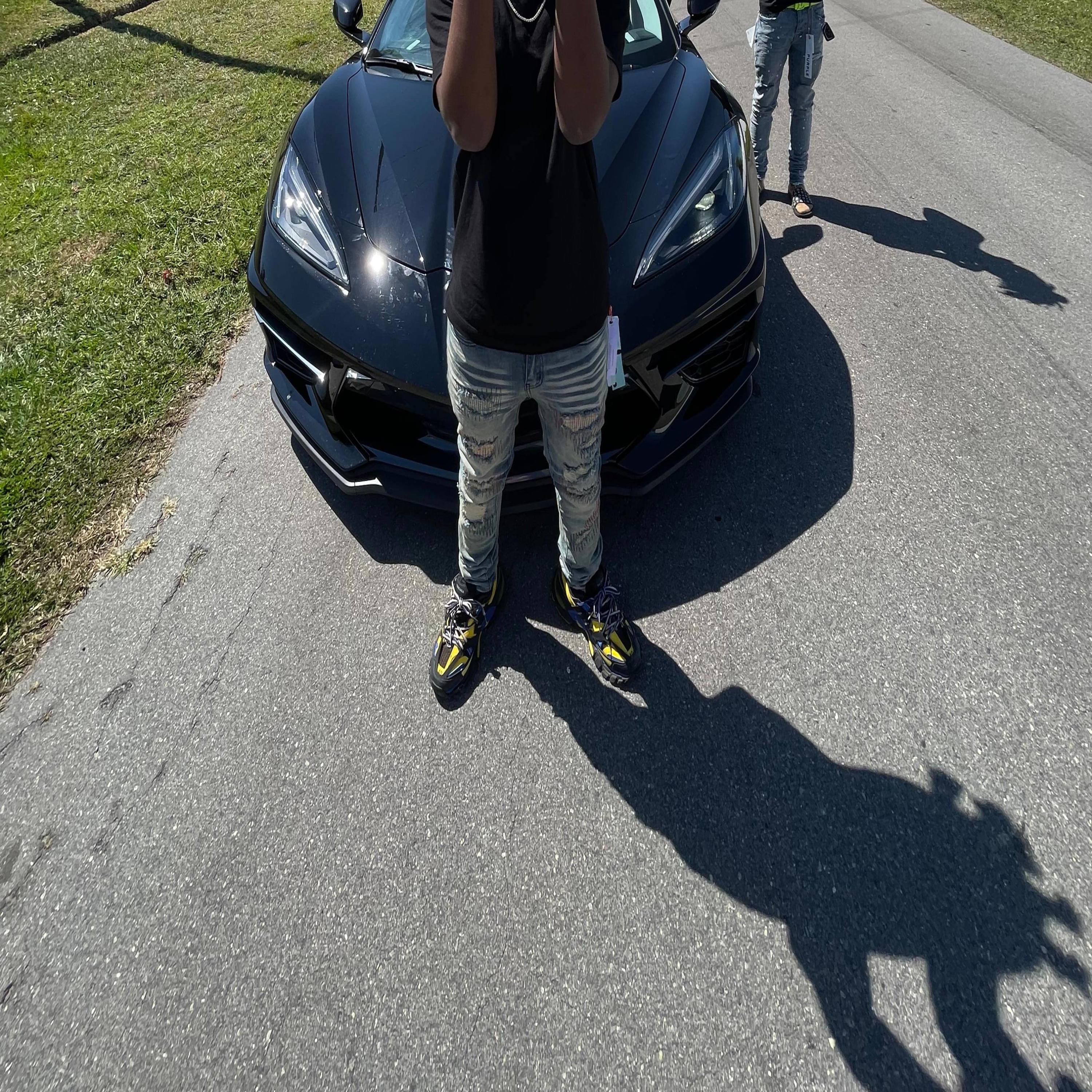 Best prices (feat. keemGo & Moway)