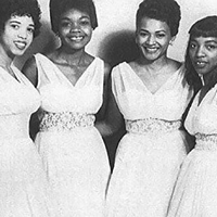 Bobbie Smith & The Dream Girls